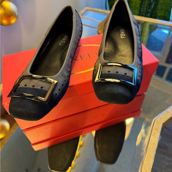 Vaneli Nicci Leather Suede Ballet Flats - Picture 3 of 7